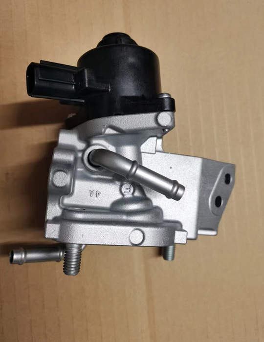 Genuine_Toyota_Exhaust_Gas_Recirculation_Valve_Assembly_25620_F2030-1.jpg